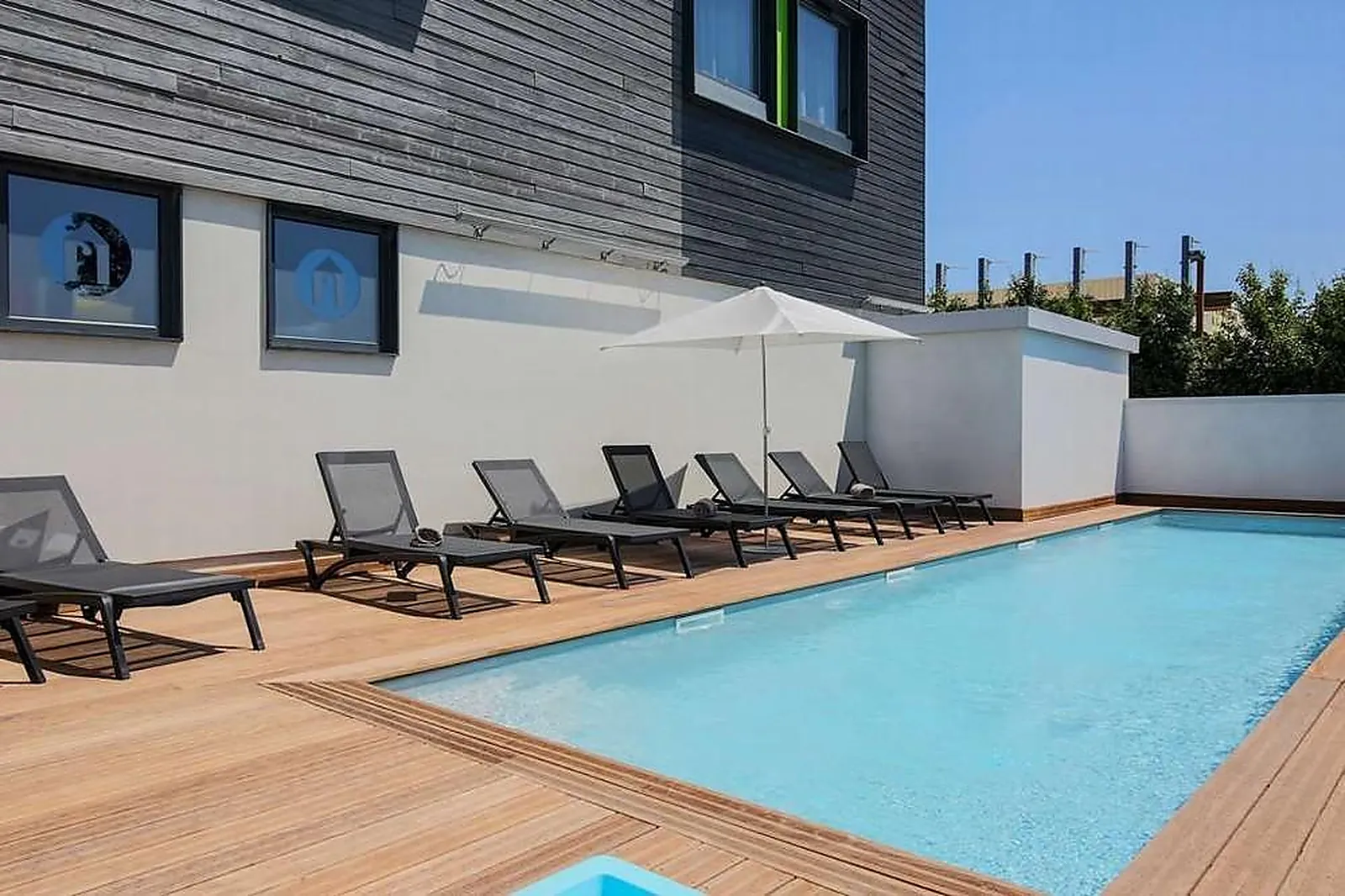 Lieux événementiels, CAMPANILE CARCASSONNE EST LA CITÉ