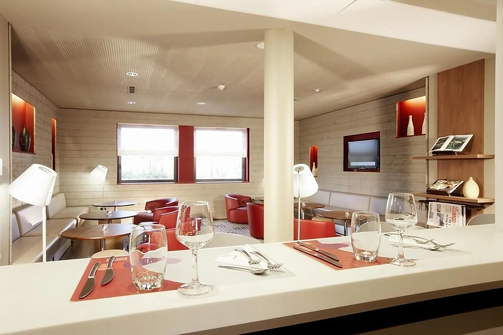 Lieux événementiels, CAMPANILE CARCASSONNE EST LA CITÉ