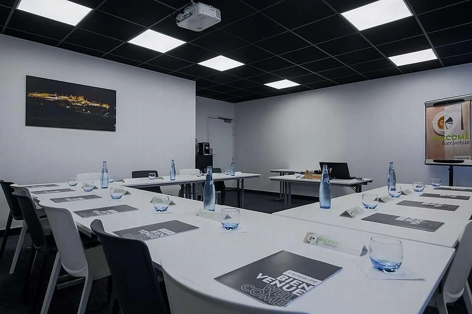 Lieux événementiels, CAMPANILE CARCASSONNE EST LA CITÉ