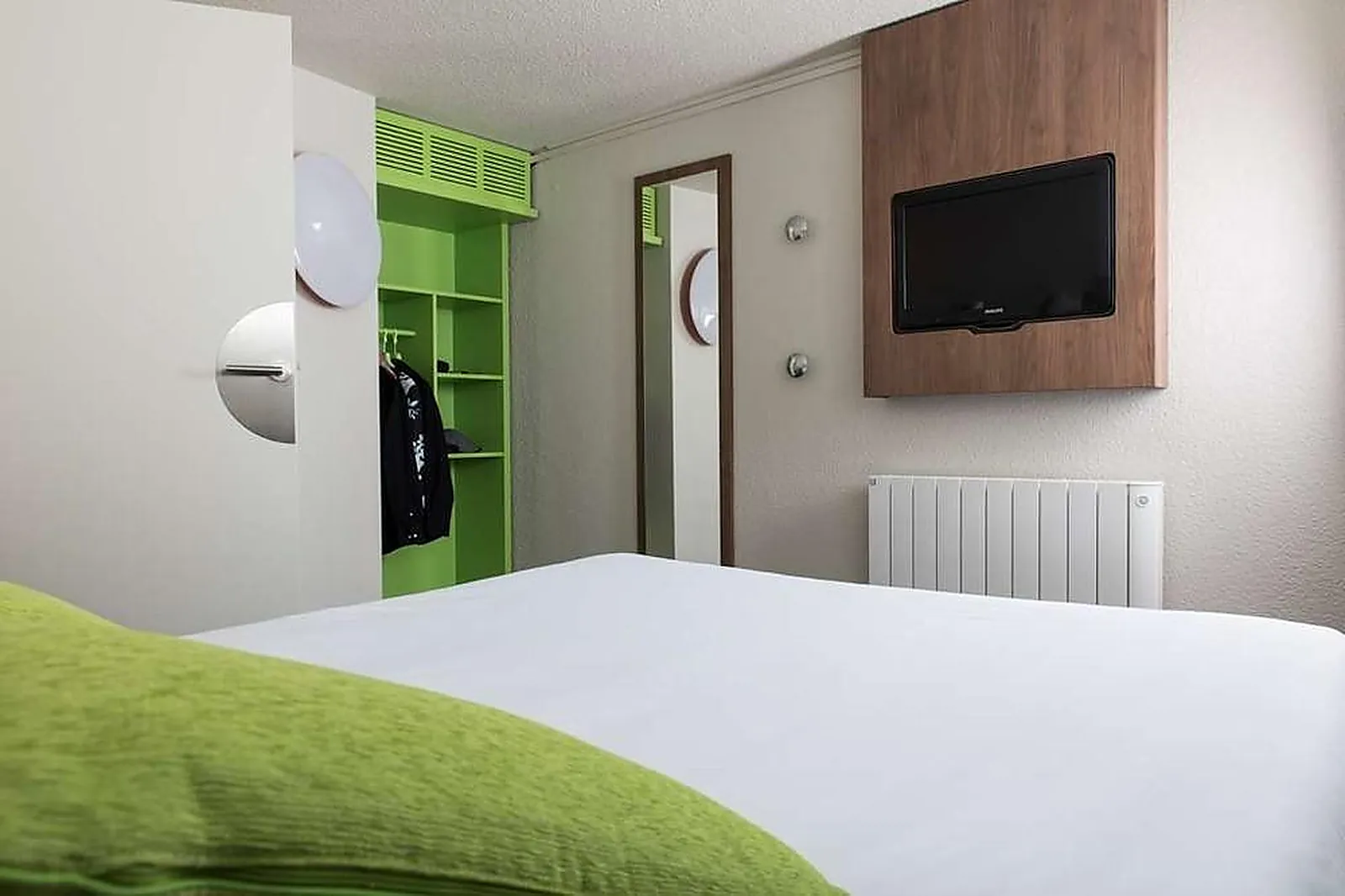 Lieux événementiels, CAMPANILE CERGY SAINT-CHRISTOPHE