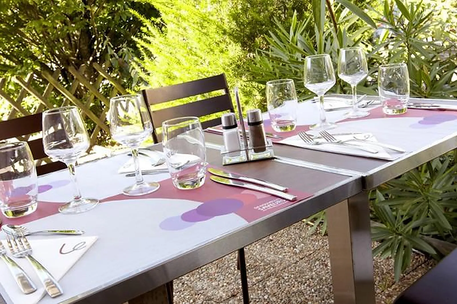 Lieux événementiels, CAMPANILE CHARLEVILLE-MÉZIÈRES