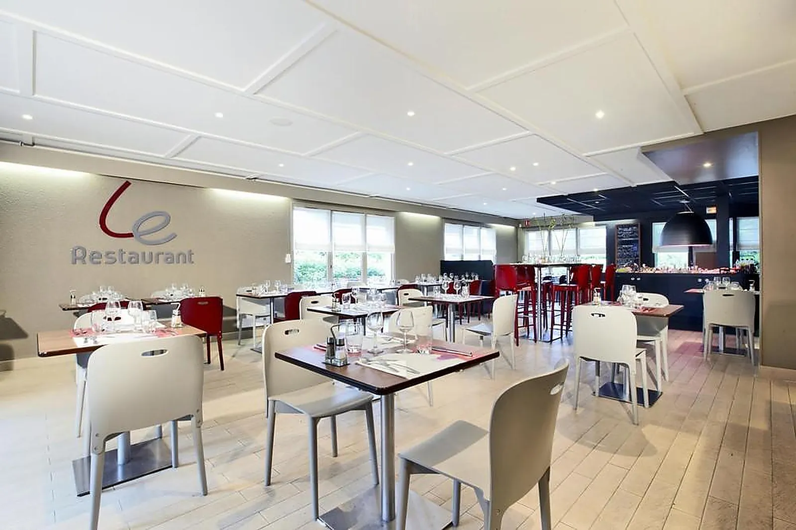 Lieux événementiels, CAMPANILE CHARLEVILLE-MÉZIÈRES