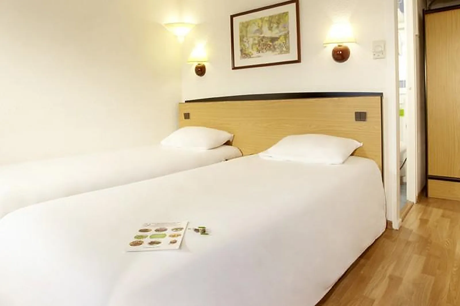 Lieux événementiels, CAMPANILE CHARLEVILLE-MÉZIÈRES