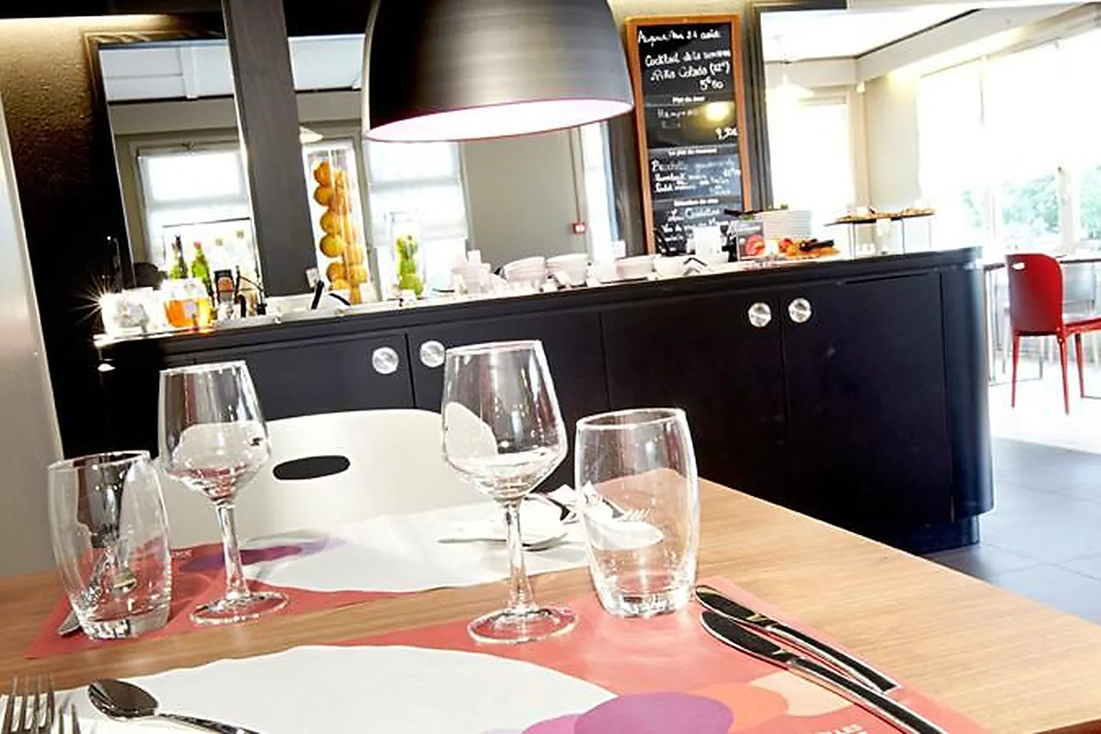 Lieux événementiels, CAMPANILE CHARLEVILLE-MÉZIÈRES