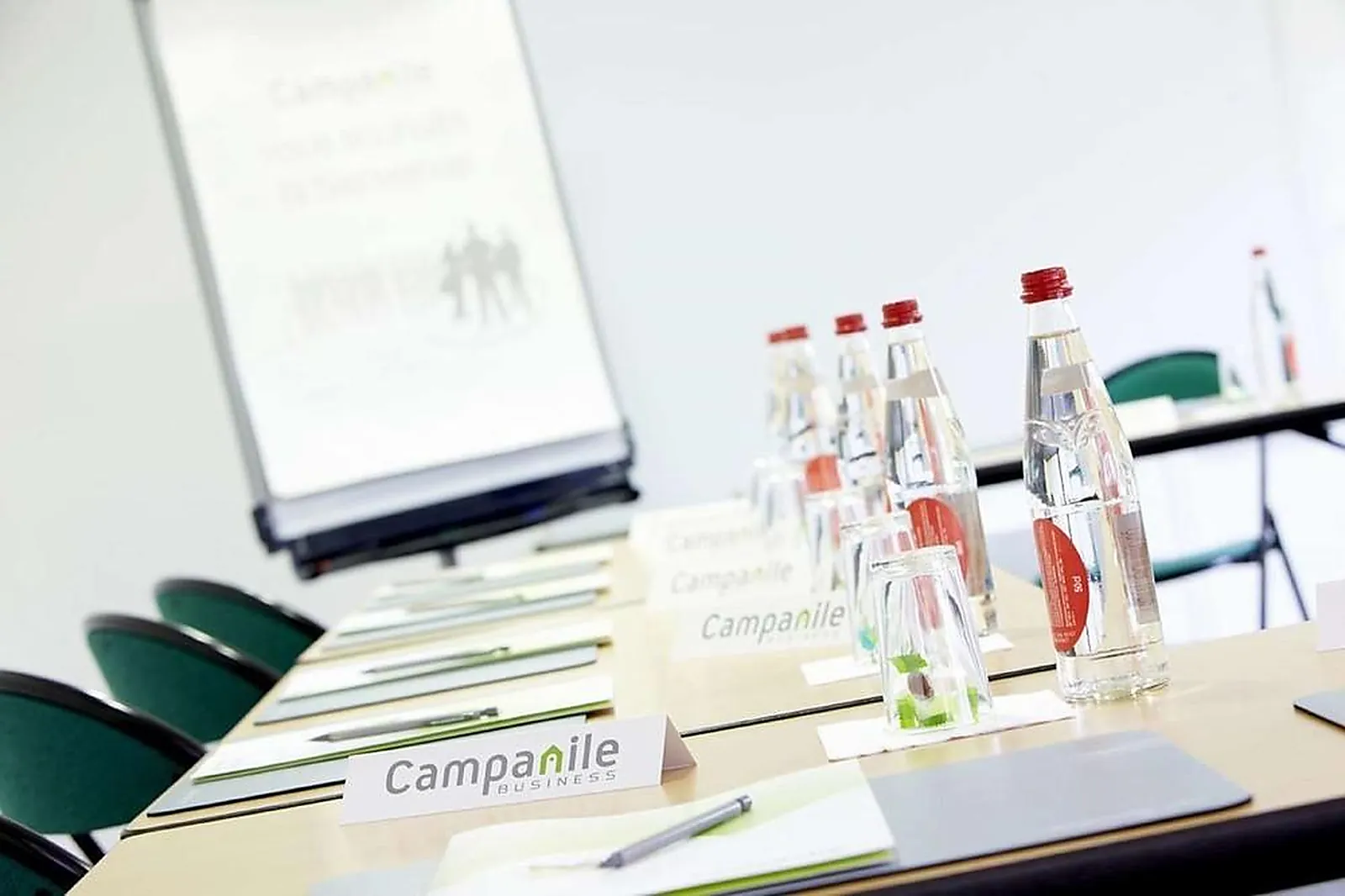 Lieux événementiels, CAMPANILE CHARTRES