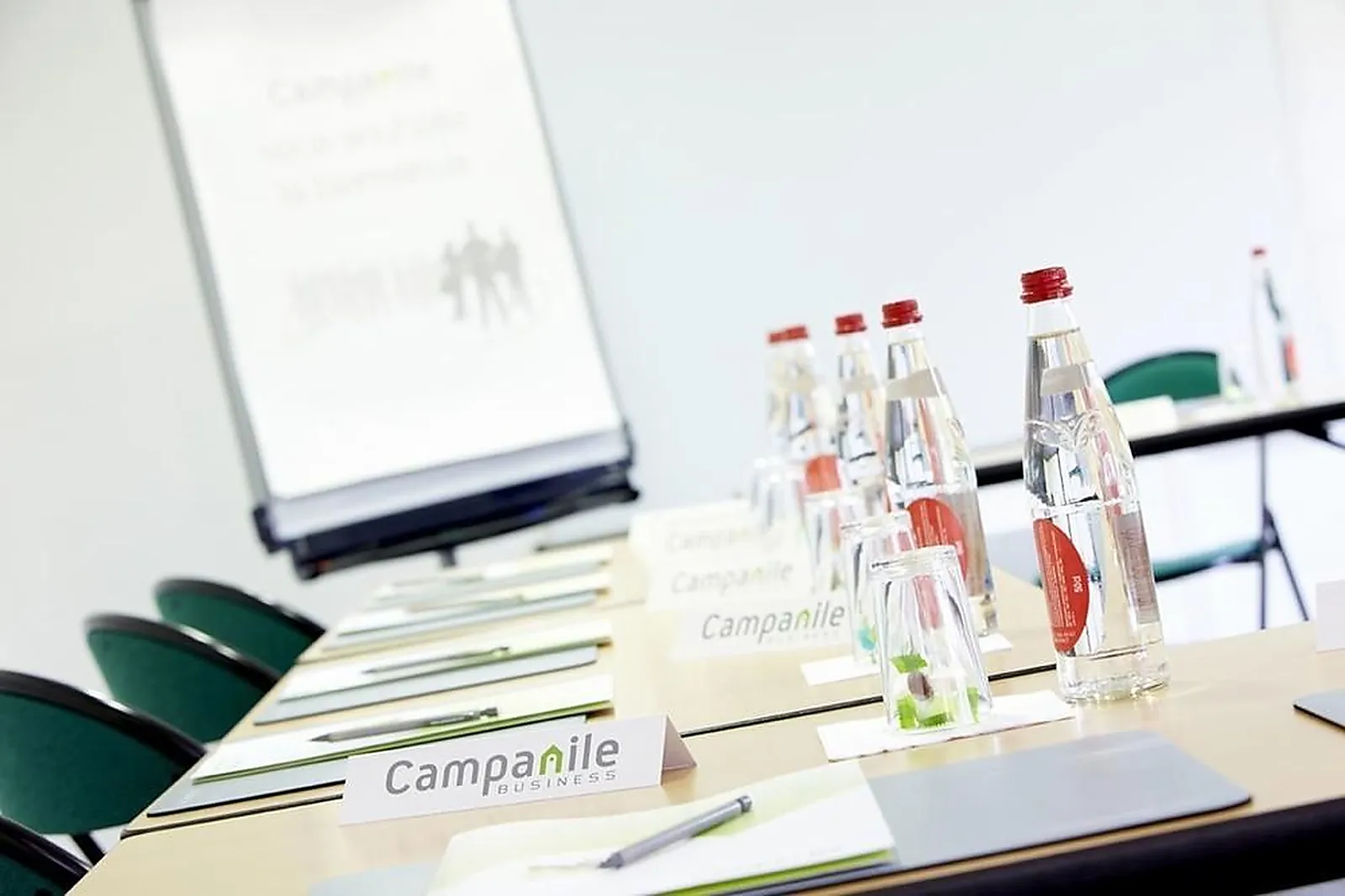 Lieux événementiels, CAMPANILE CHERBOURG LA GLACERIE