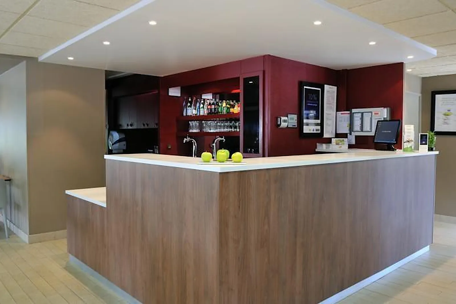 Lieux événementiels, CAMPANILE CLERMONT-FERRAND SUD AUBIÈRE