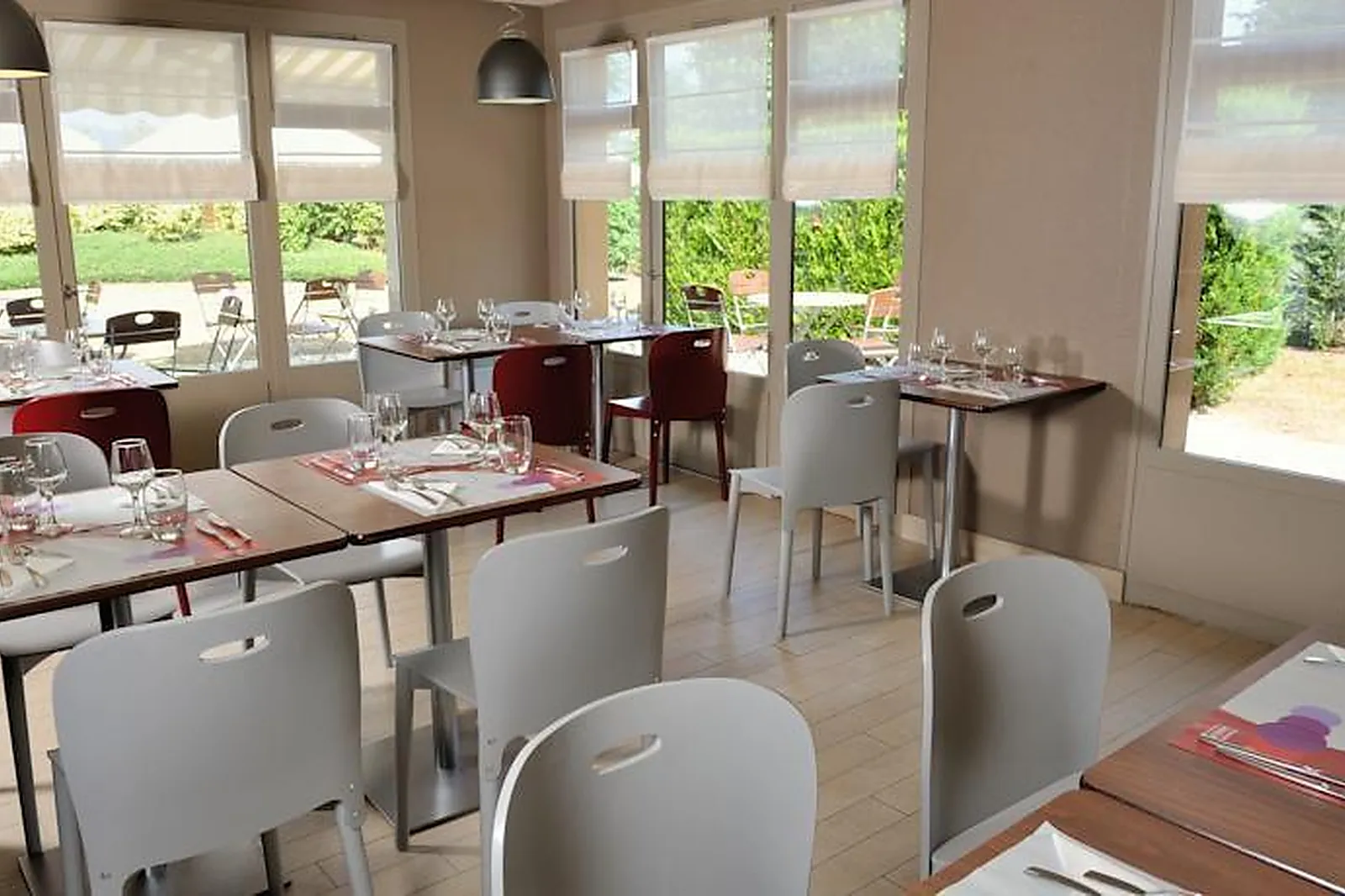 Lieux événementiels, CAMPANILE CLERMONT-FERRAND SUD AUBIÈRE