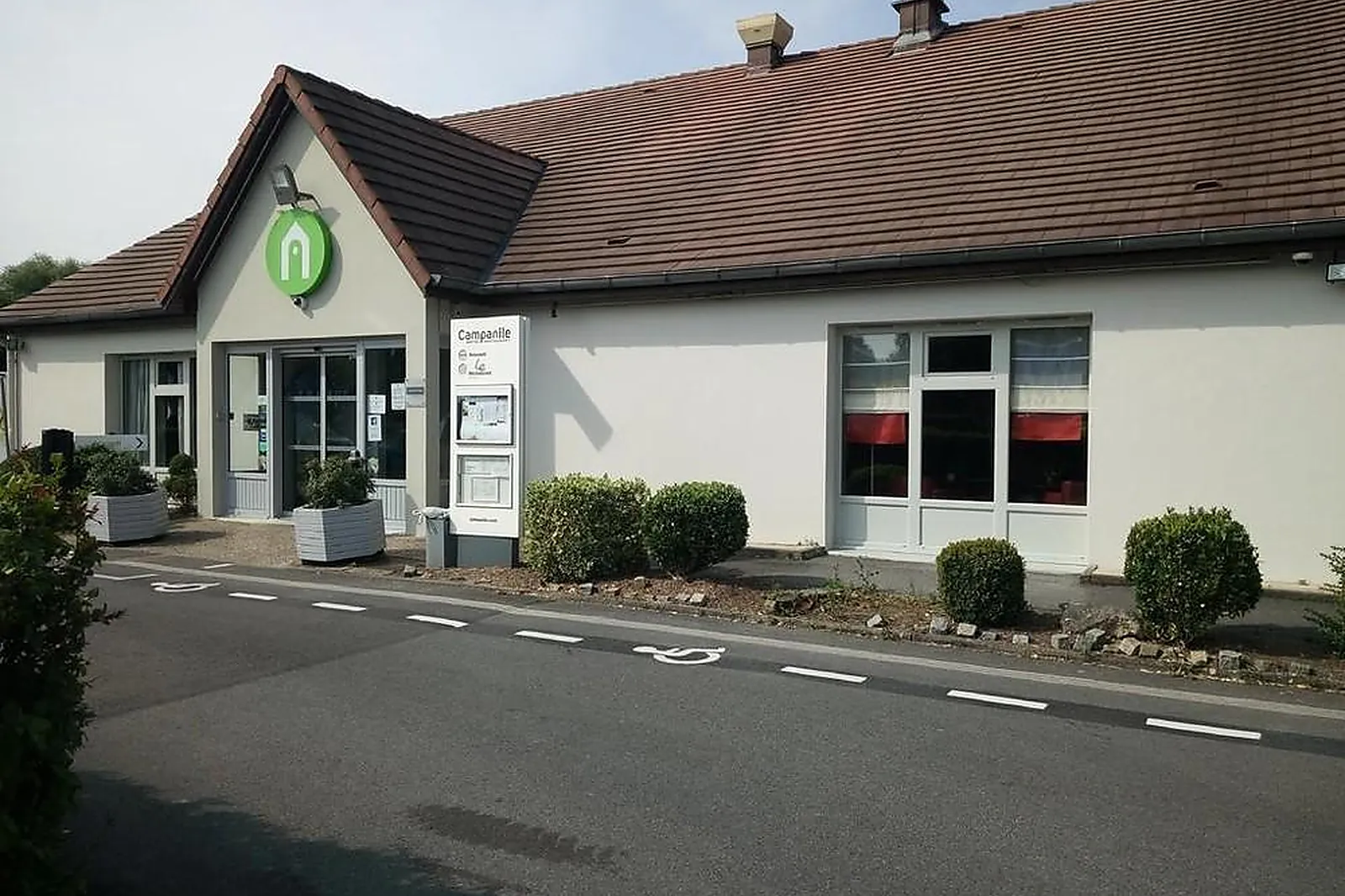 Lieux événementiels, CAMPANILE CREIL - VILLERS SAINT PAUL