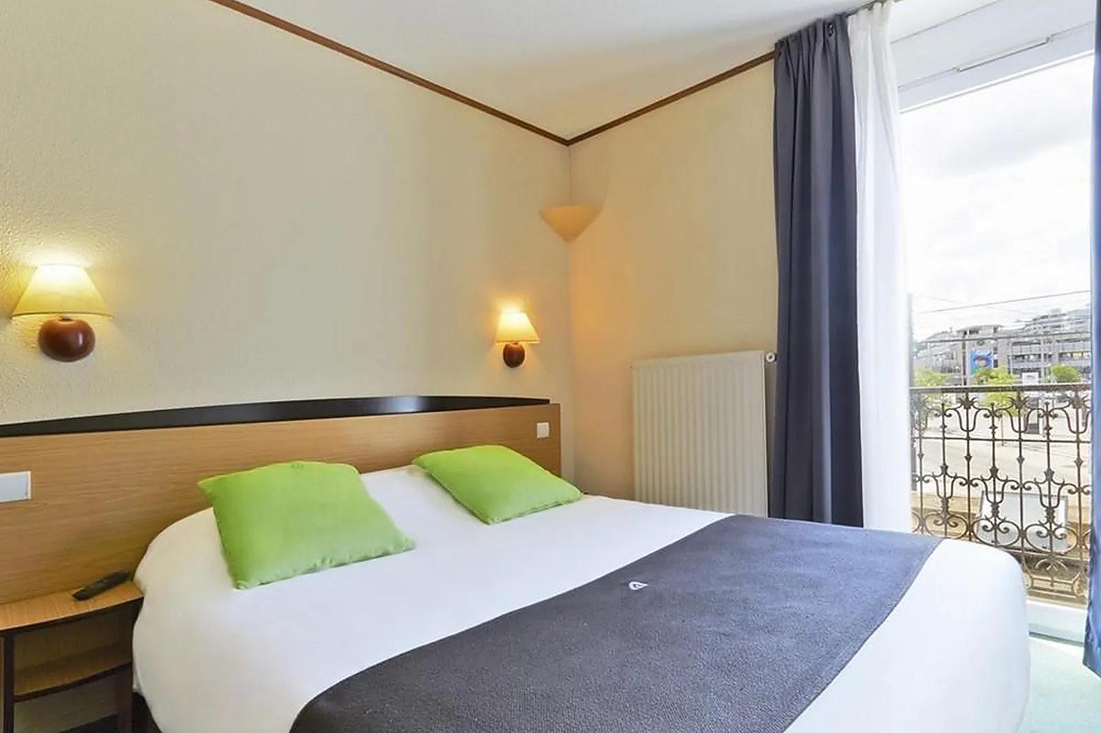 Lieux événementiels, CAMPANILE DIJON CENTRE GARE