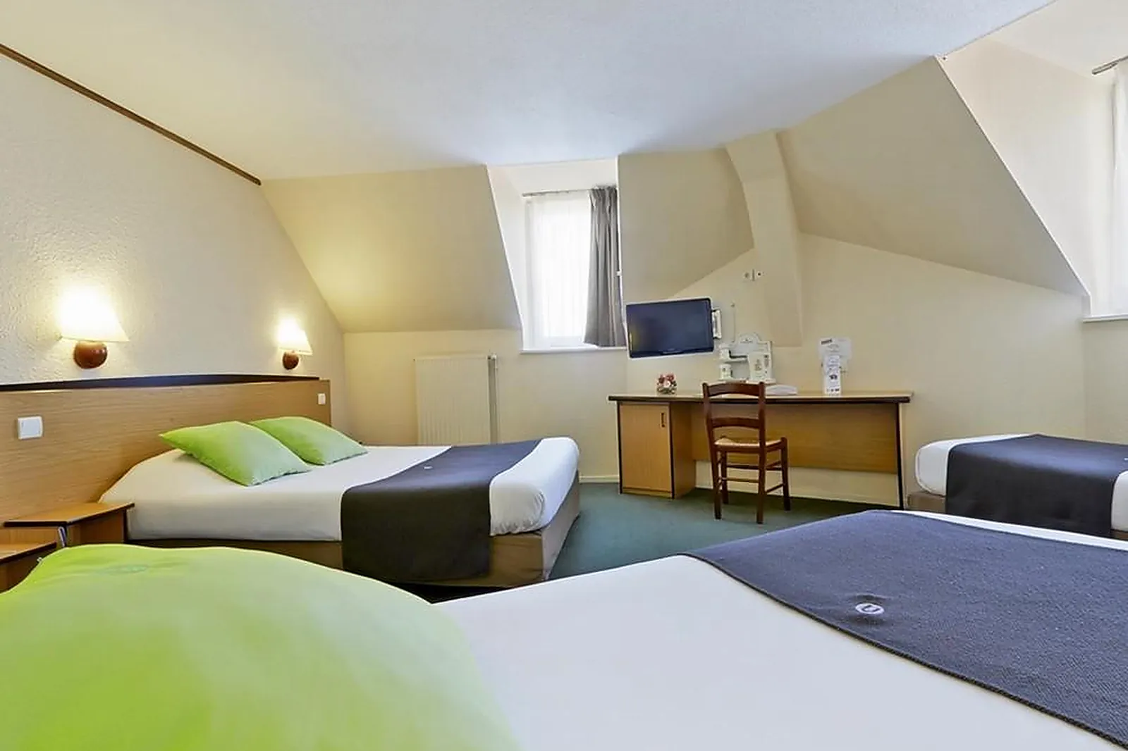 Lieux événementiels, CAMPANILE DIJON CENTRE GARE