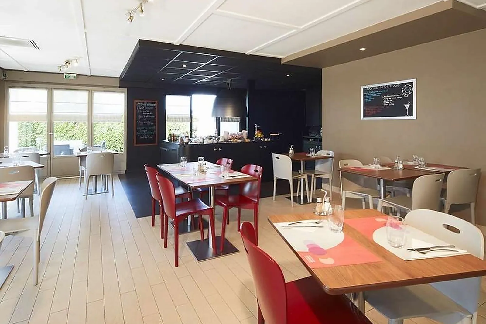 Lieux événementiels, CAMPANILE DIJON SUD