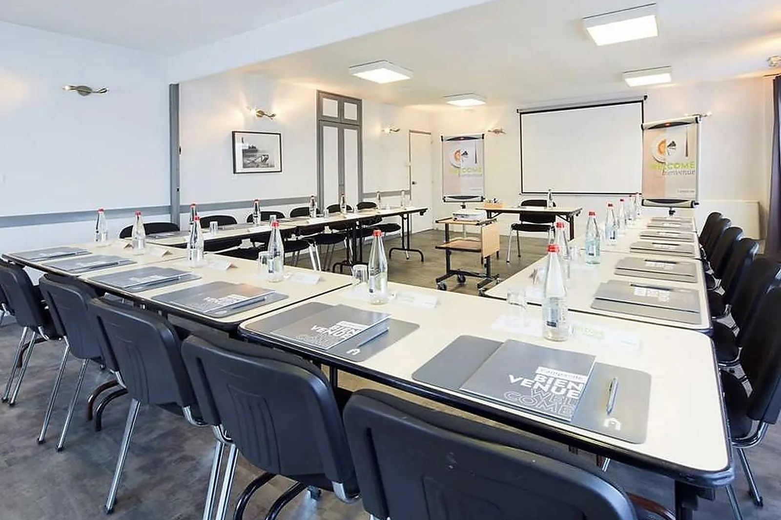 Lieux événementiels, CAMPANILE DIJON SUD