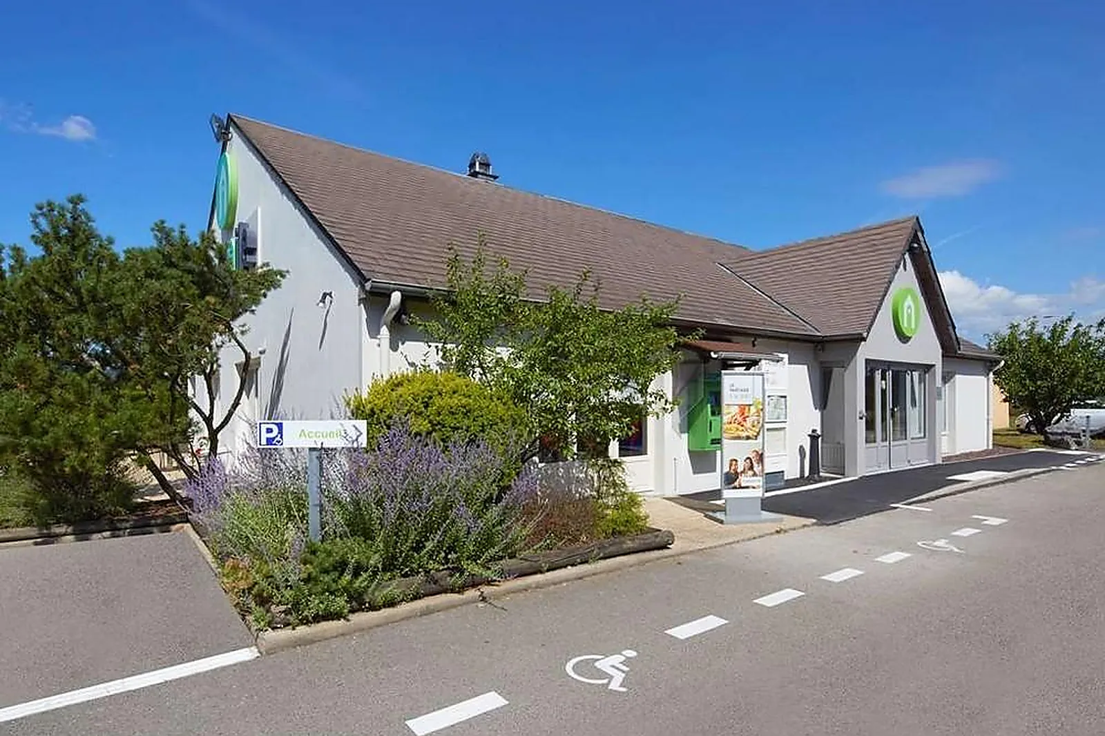 Lieux événementiels, CAMPANILE DIJON SUD