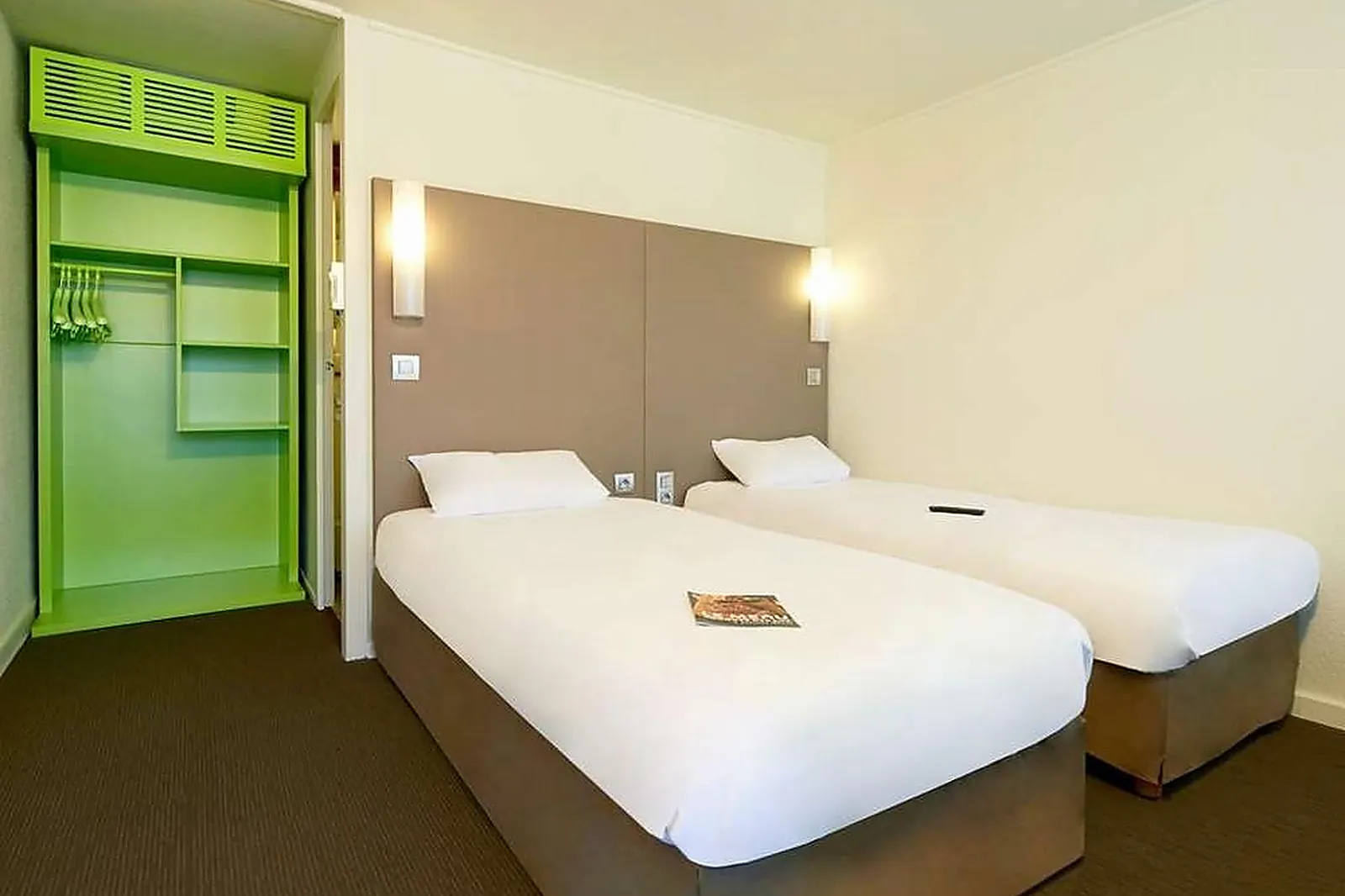 Lieux événementiels, CAMPANILE DIJON SUD