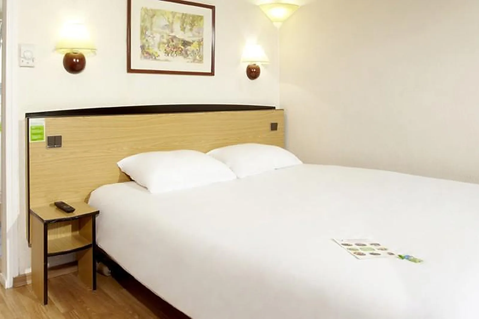 Lieux événementiels, CAMPANILE DOLE