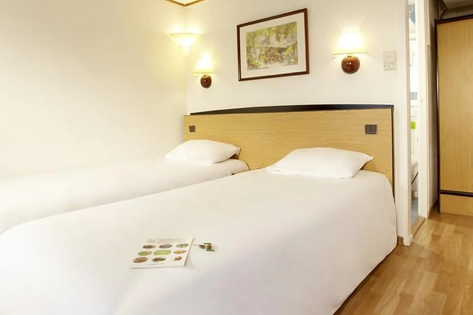 Lieux événementiels, CAMPANILE DOLE