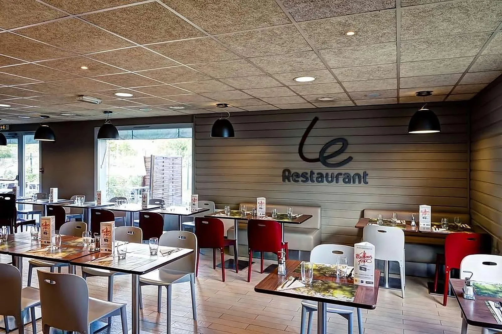 Lieux événementiels, CAMPANILE EVRY OUEST CORBEIL ESSONNES