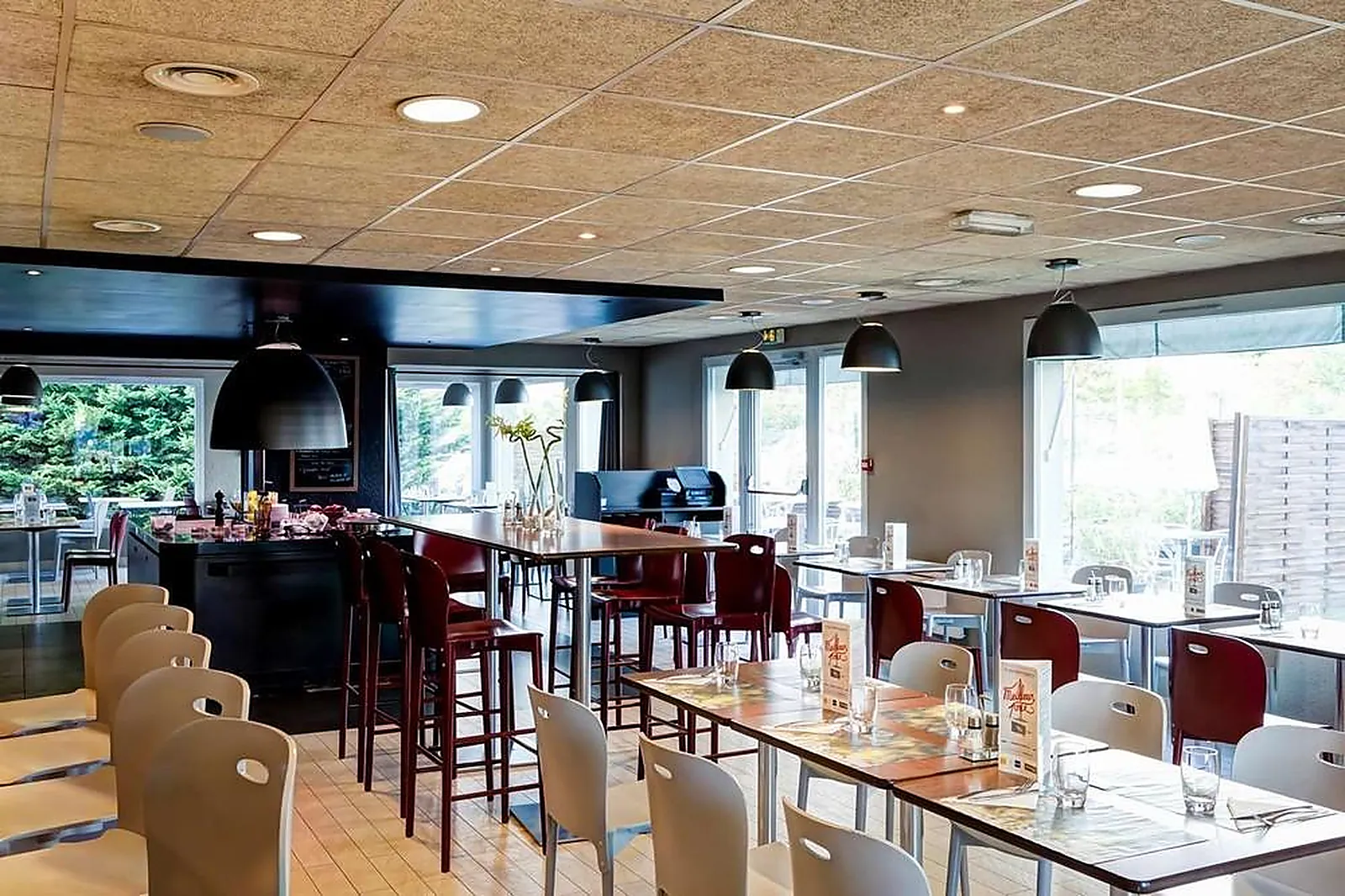 Lieux événementiels, CAMPANILE EVRY OUEST CORBEIL ESSONNES