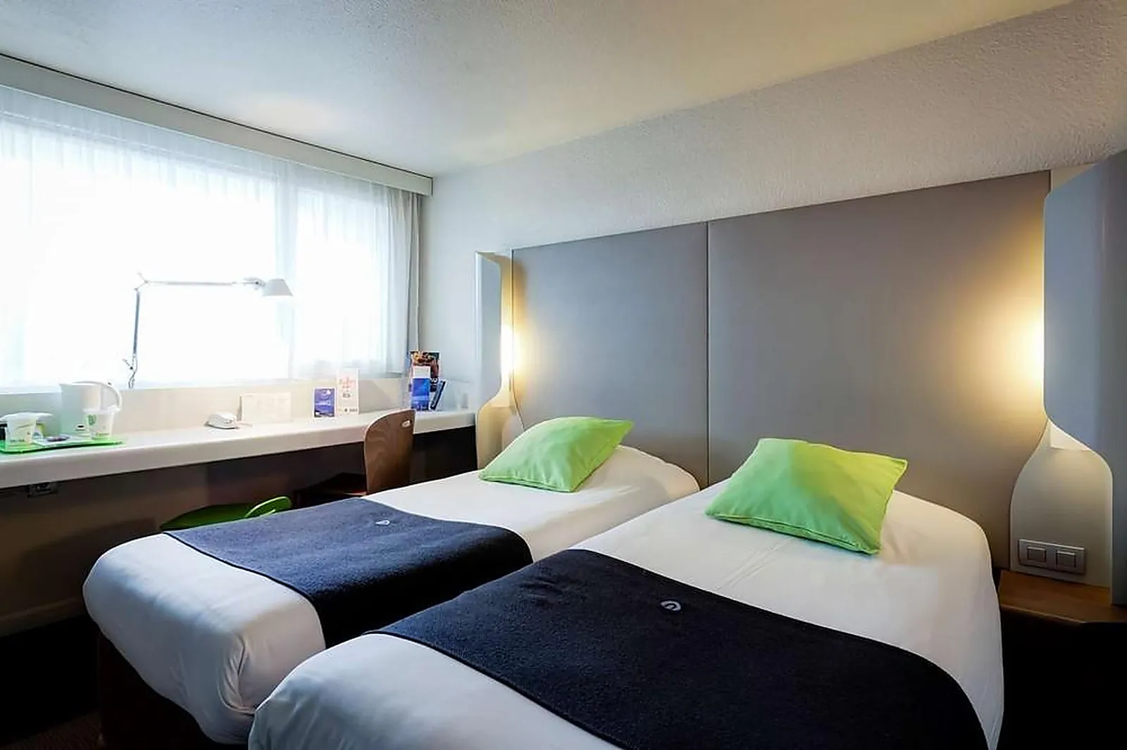 Lieux événementiels, CAMPANILE EVRY OUEST CORBEIL ESSONNES