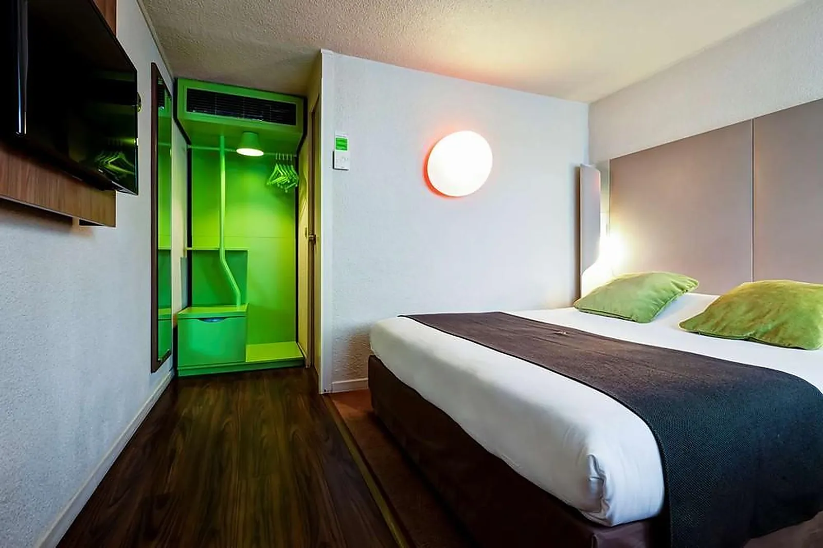 Lieux événementiels, CAMPANILE EVRY OUEST CORBEIL ESSONNES