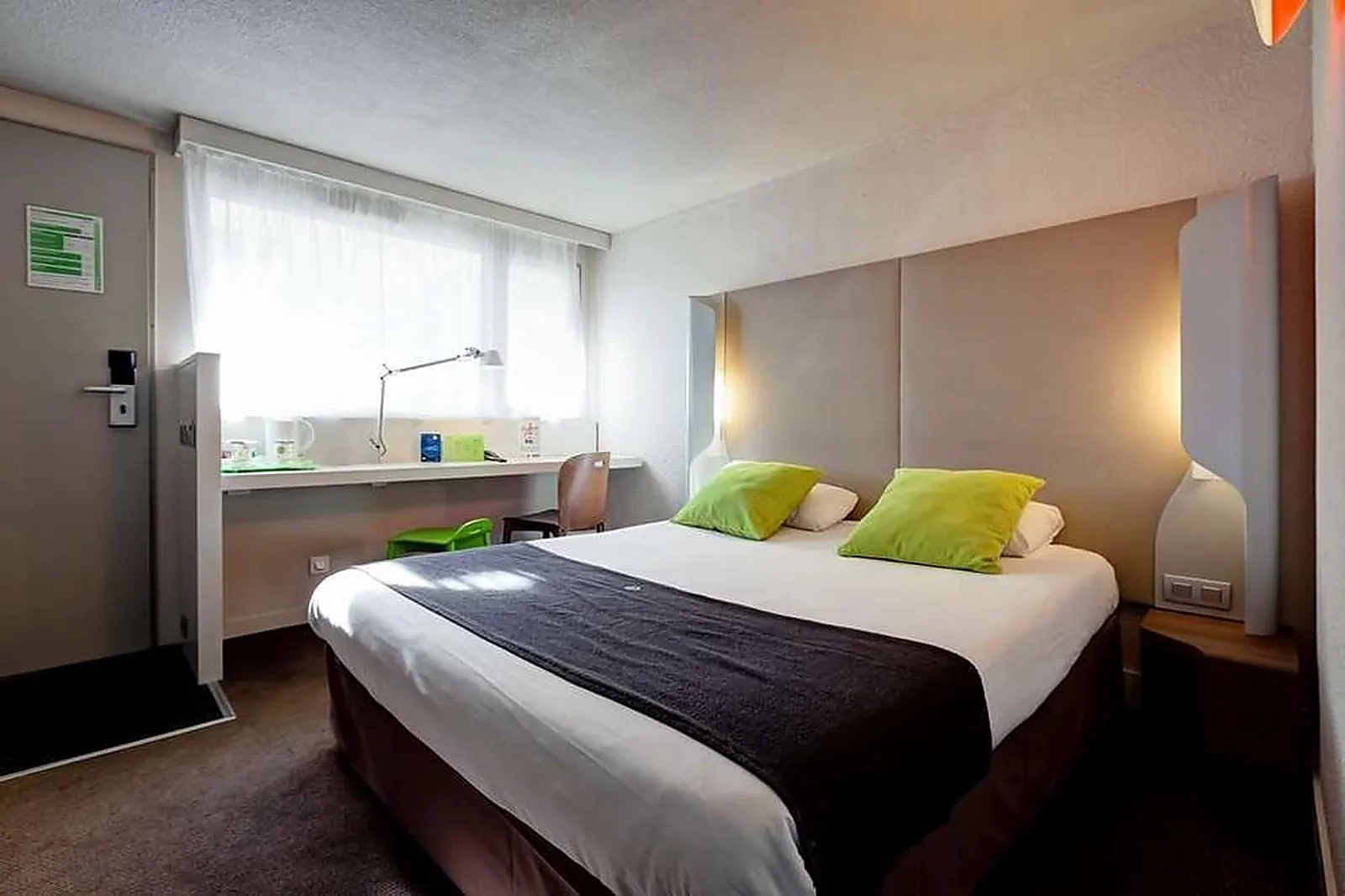 Lieux événementiels, CAMPANILE GENEVE AEROPORT