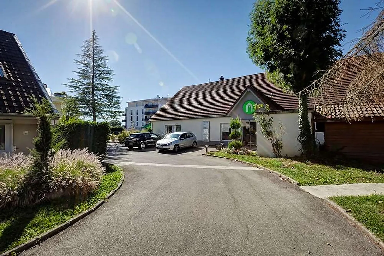 Lieux événementiels, CAMPANILE GENEVE AEROPORT