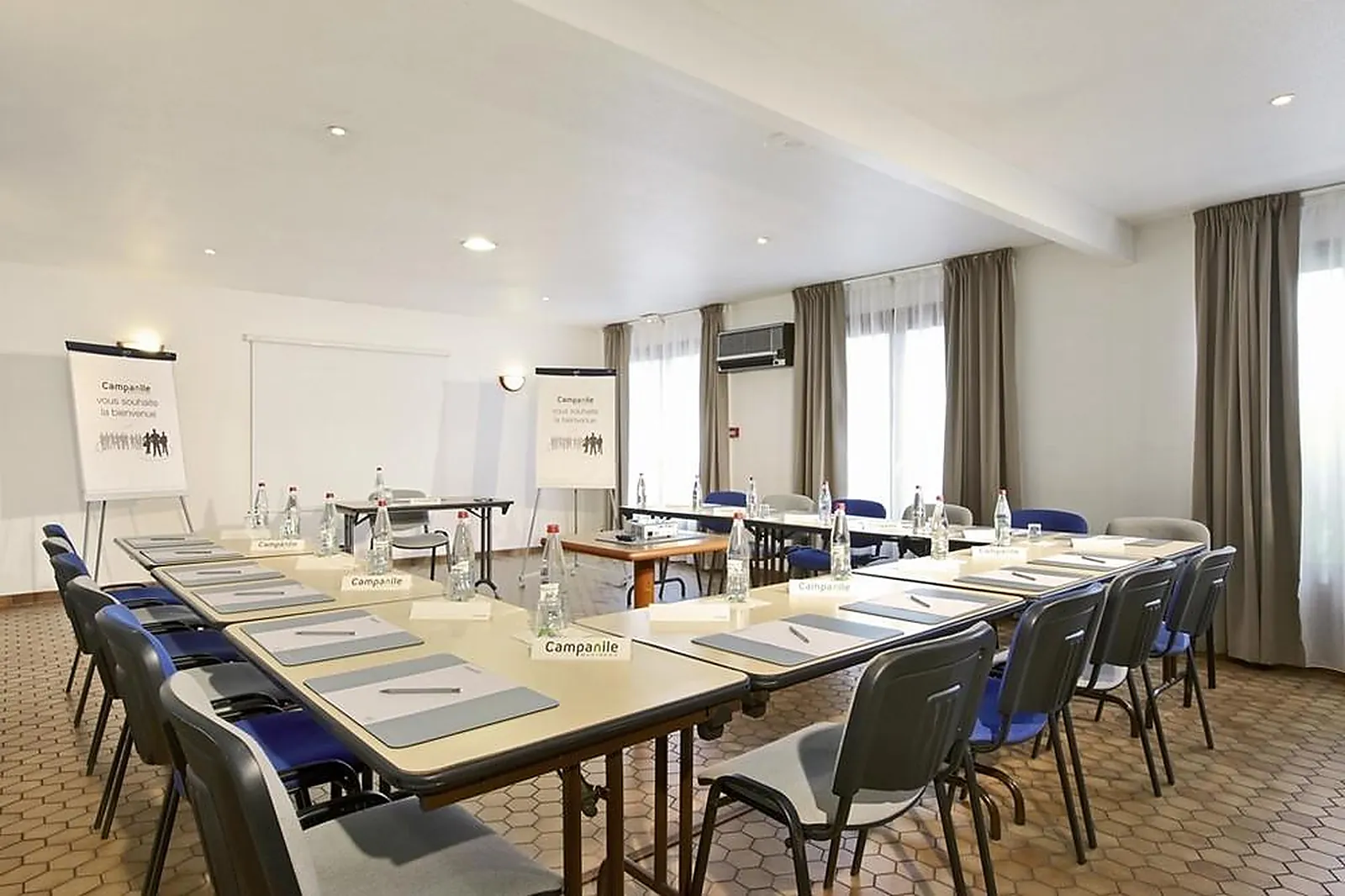 Lieux événementiels, CAMPANILE GRENOBLE NORD MOIRANS