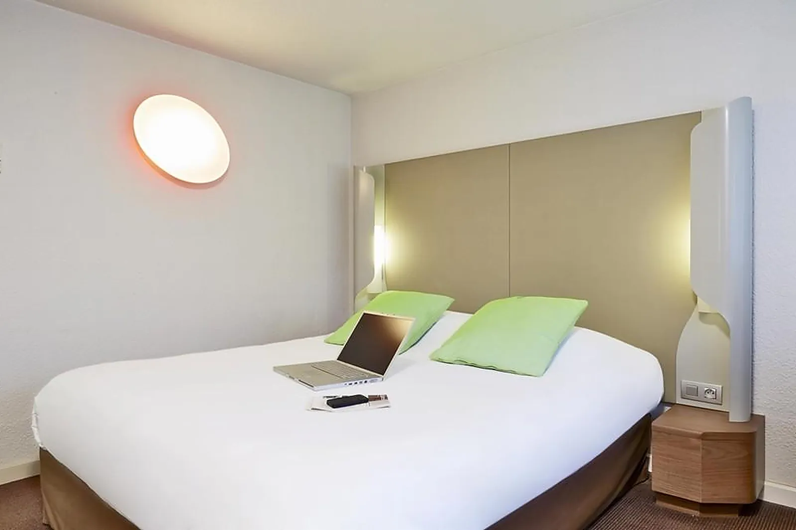 Lieux événementiels, CAMPANILE GRENOBLE UNIVERSITÉ - SAINT MARTIN D'HÈRES