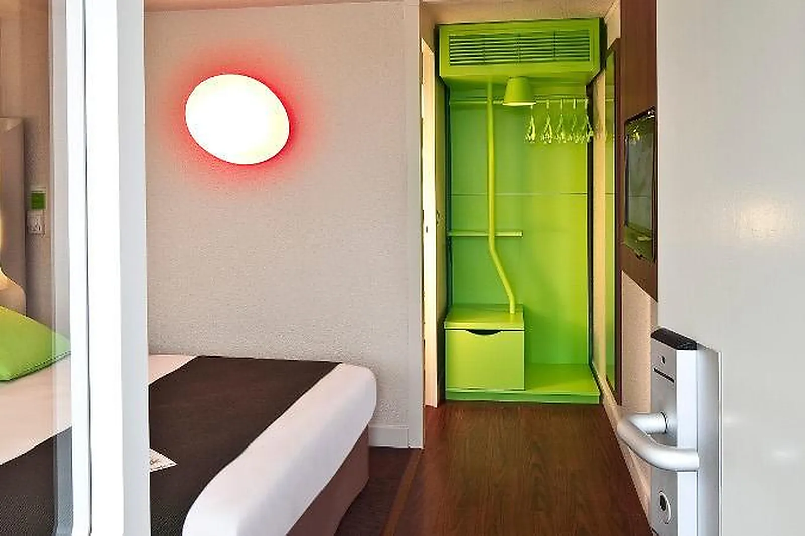 Lieux événementiels, CAMPANILE GUÉRET