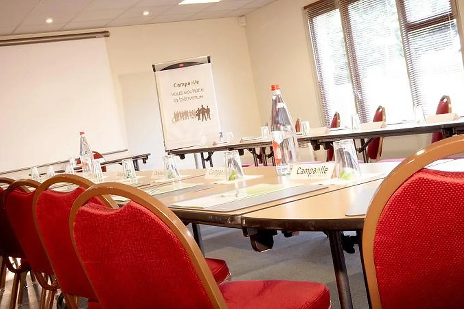 Lieux événementiels, CAMPANILE GUÉRET