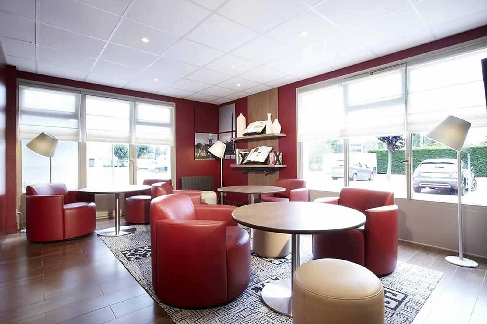 Lieux événementiels, CAMPANILE LA VERRIÈRE