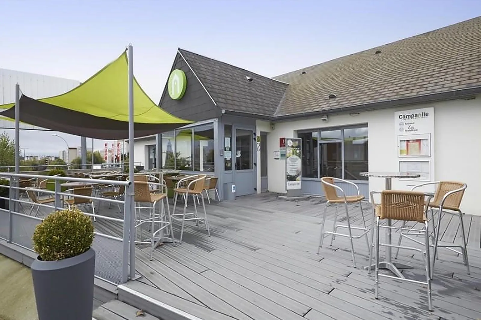 Lieux événementiels, CAMPANILE LE MANS