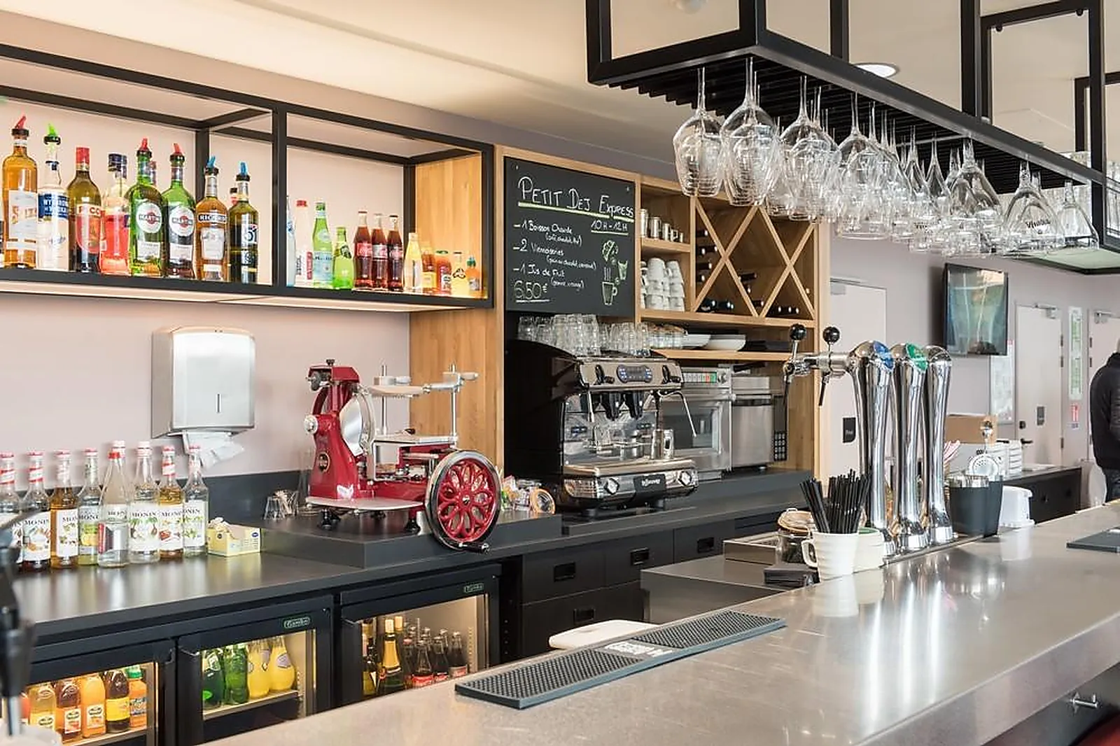 Lieux événementiels, CAMPANILE LE MANS CENTRE GARE