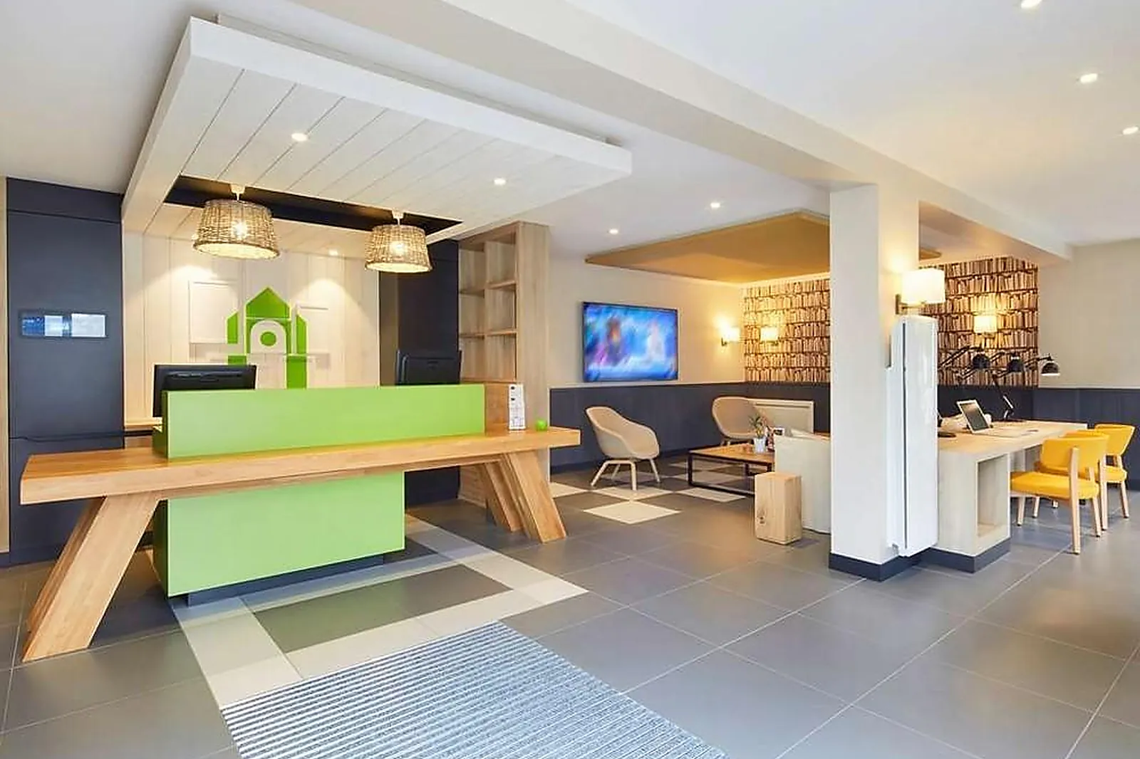 Lieux événementiels, CAMPANILE LE MANS SUD - ARNAGE