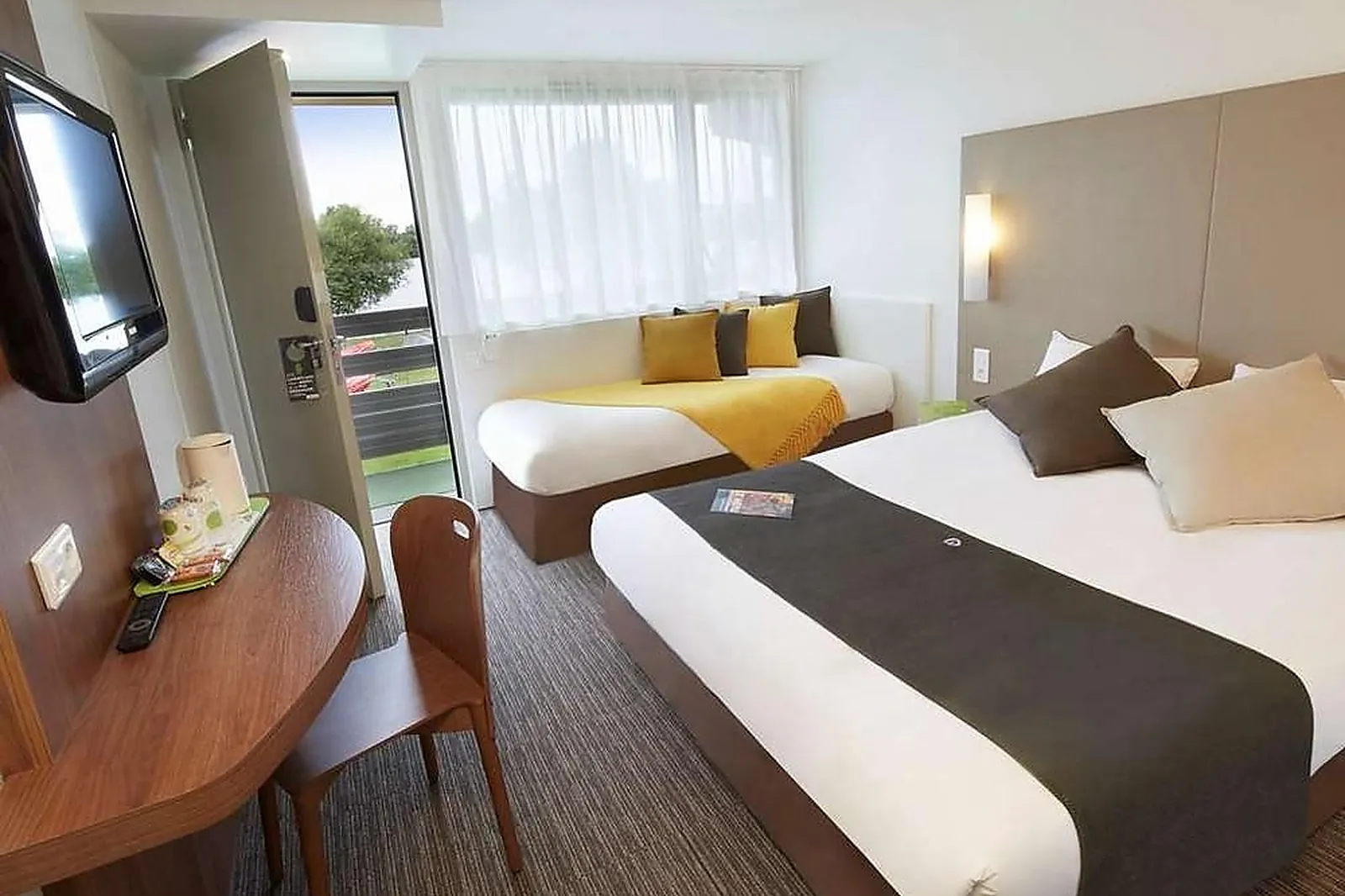 Lieux événementiels, CAMPANILE LE MANS SUD - ARNAGE