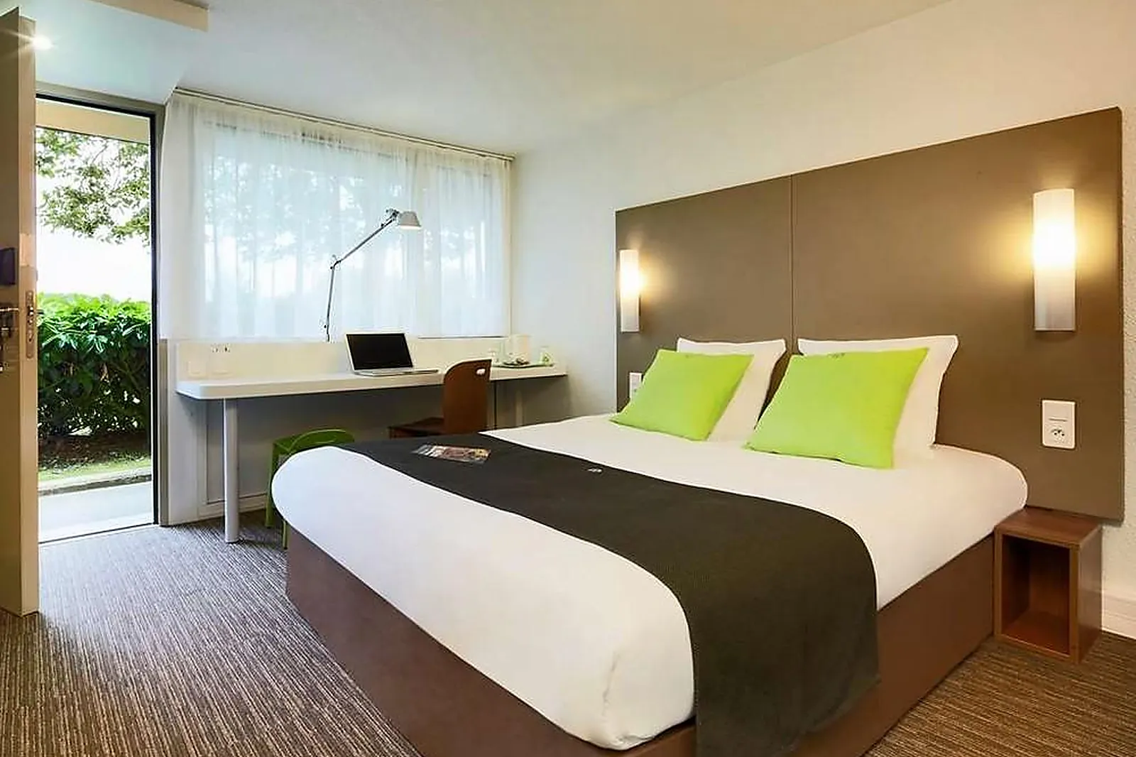 Lieux événementiels, CAMPANILE LE MANS SUD - ARNAGE