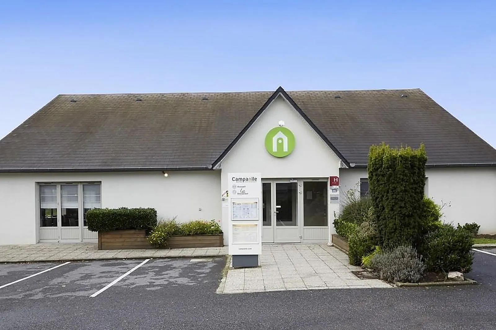 Lieux événementiels, CAMPANILE LENS