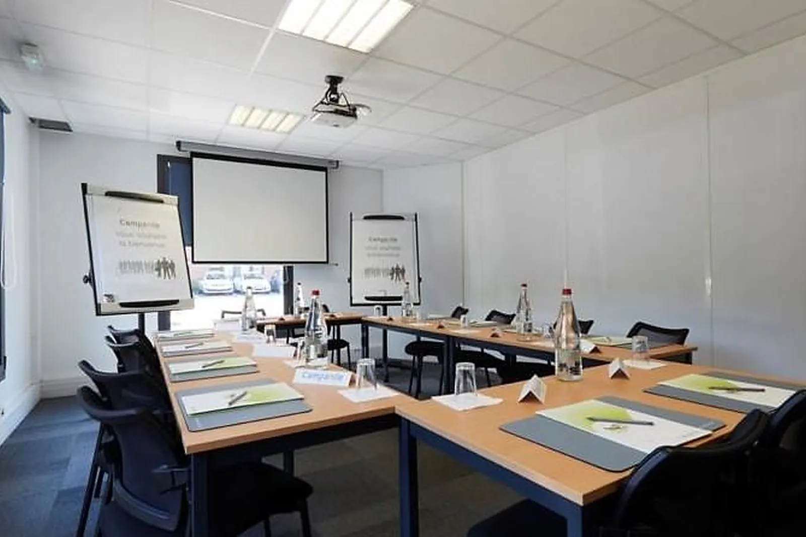 Lieux événementiels, CAMPANILE LILLE NORD WASQUEHAL