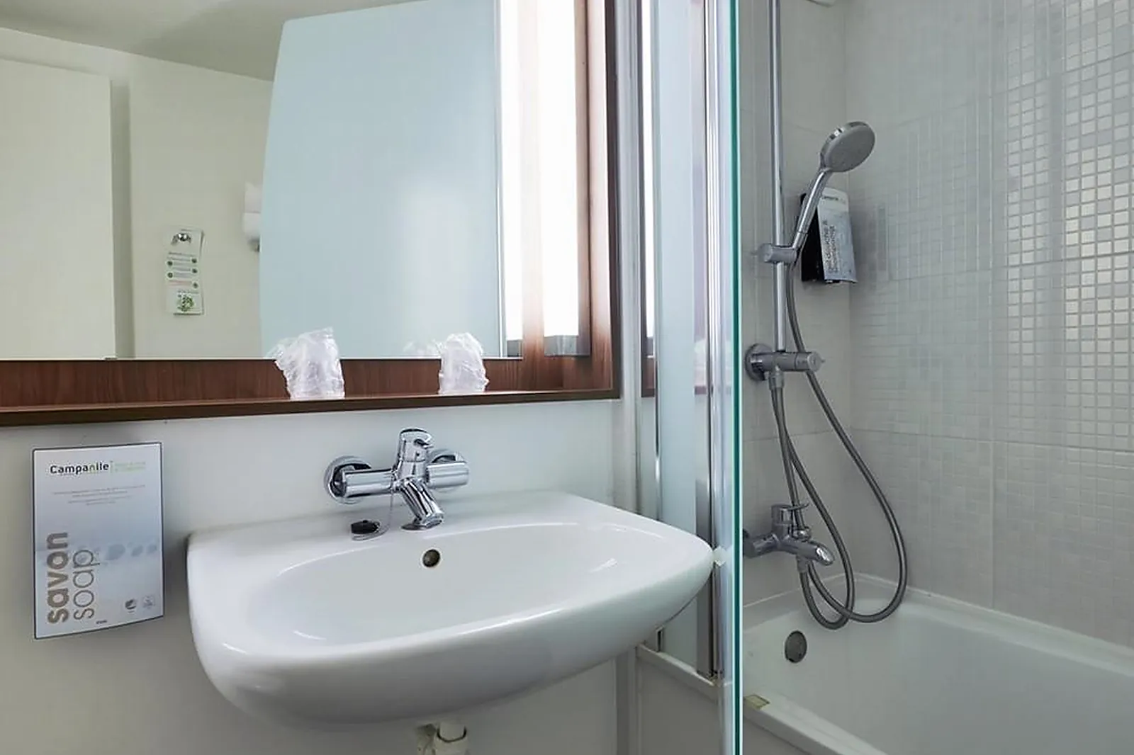 Lieux événementiels, CAMPANILE LILLE SUD SECLIN