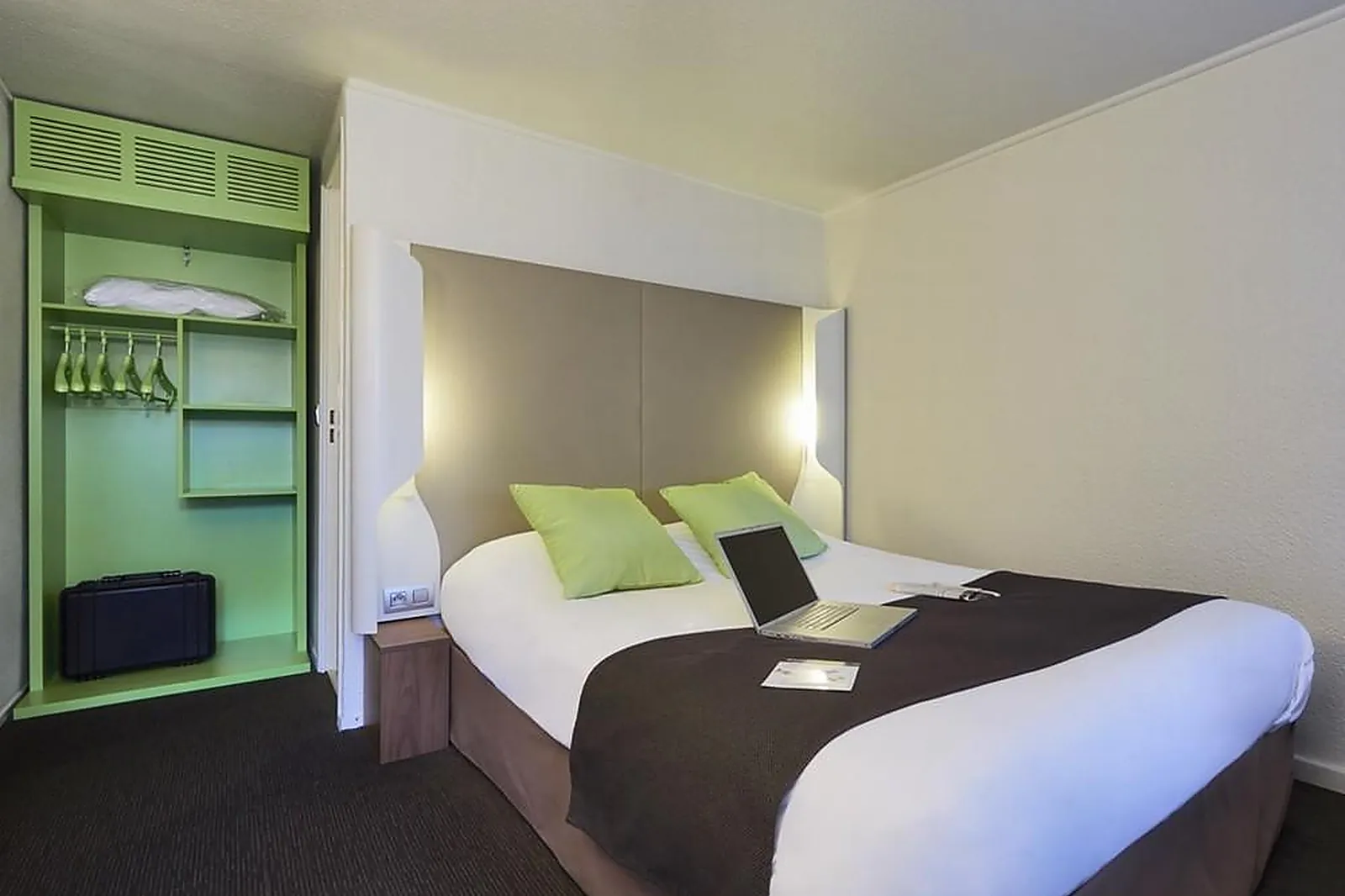 Lieux événementiels, CAMPANILE LILLE SUD SECLIN