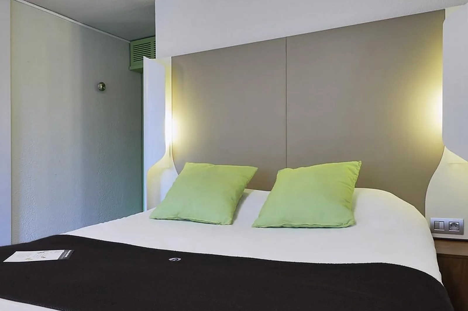 Lieux événementiels, CAMPANILE LILLE SUD SECLIN