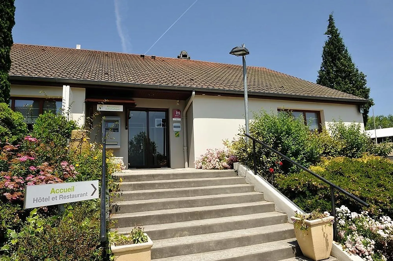 Lieux événementiels, CAMPANILE LIMOGES NORD