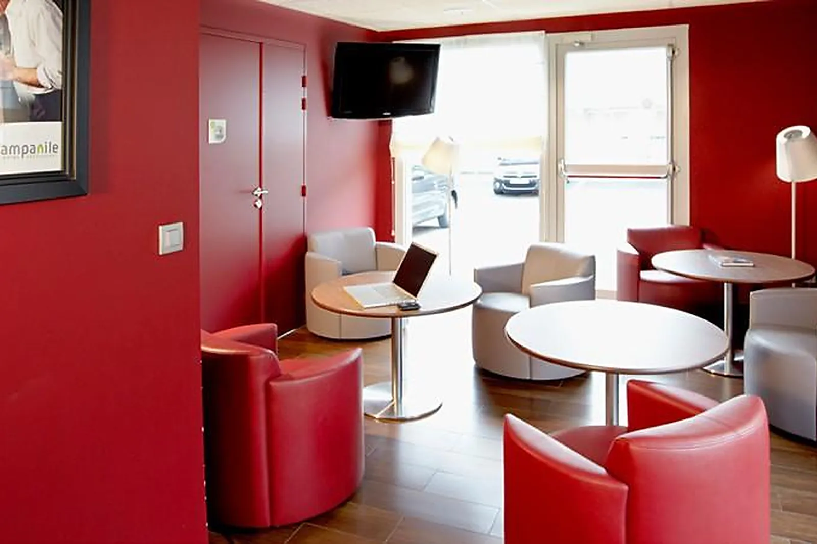 Lieux événementiels, CAMPANILE LYON EST - BRON EUREXPO
