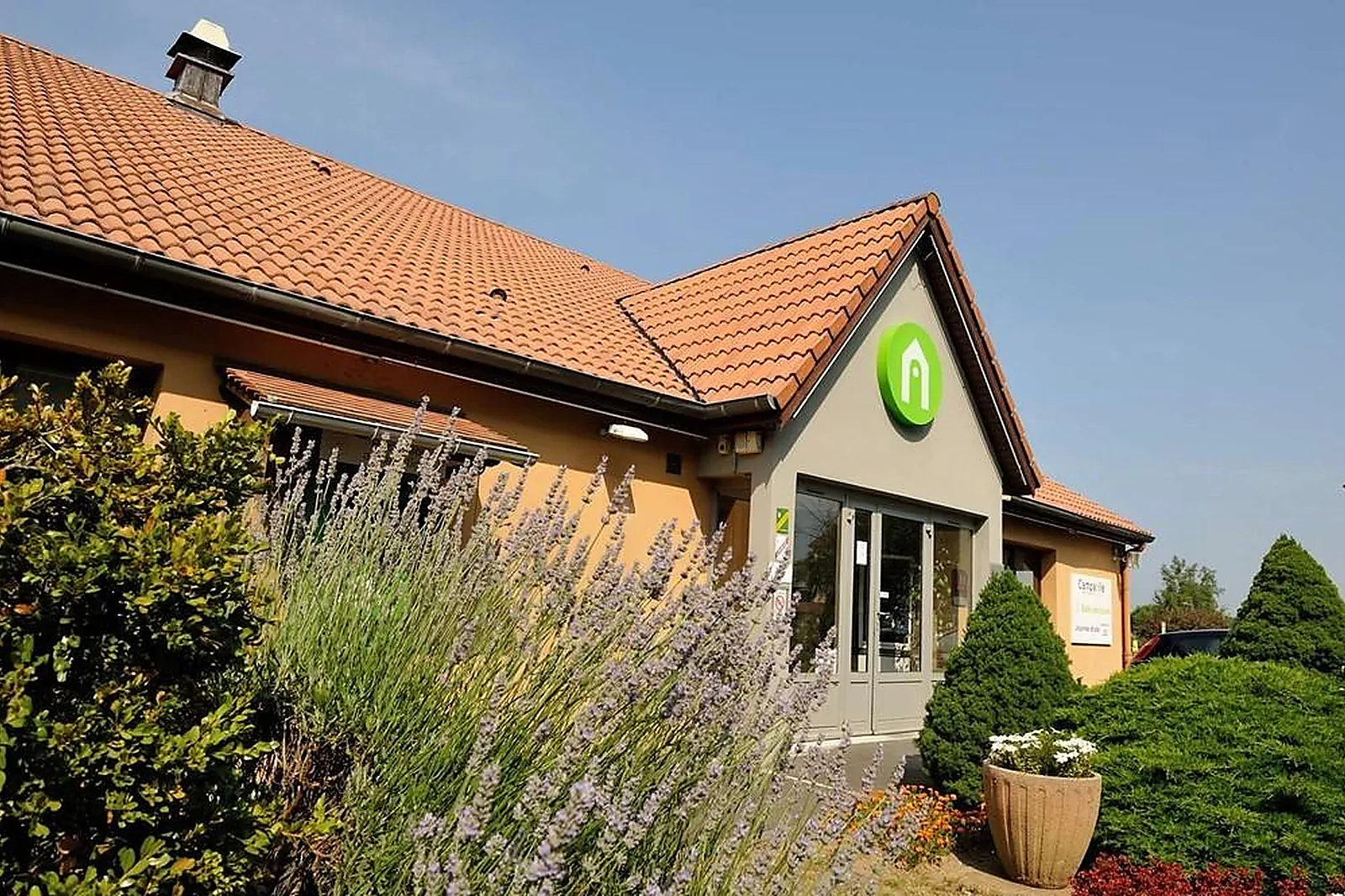 Lieux événementiels, CAMPANILE MÂCON NORD