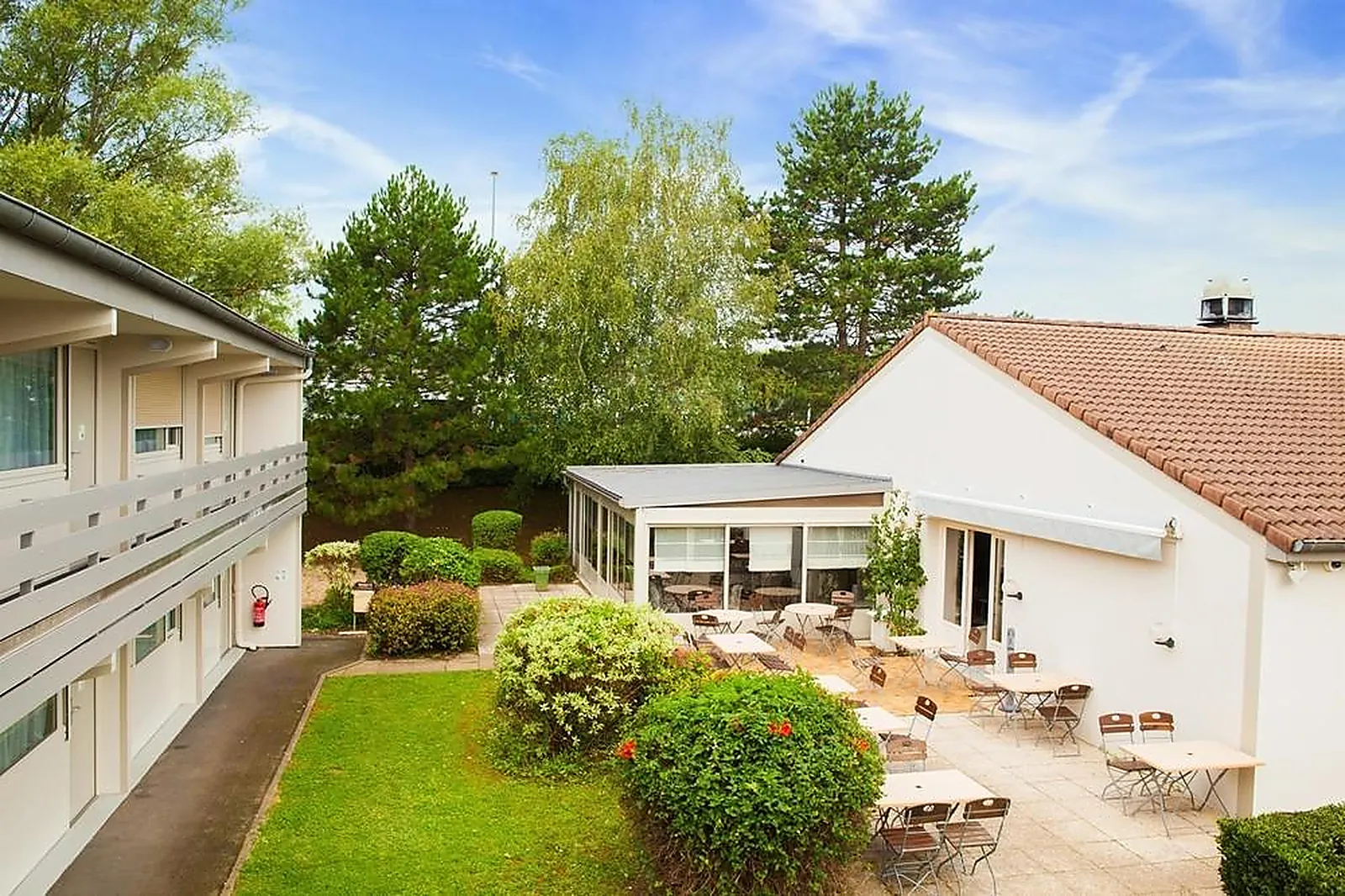 Lieux événementiels, CAMPANILE MACON SUD CHAINTRÉ