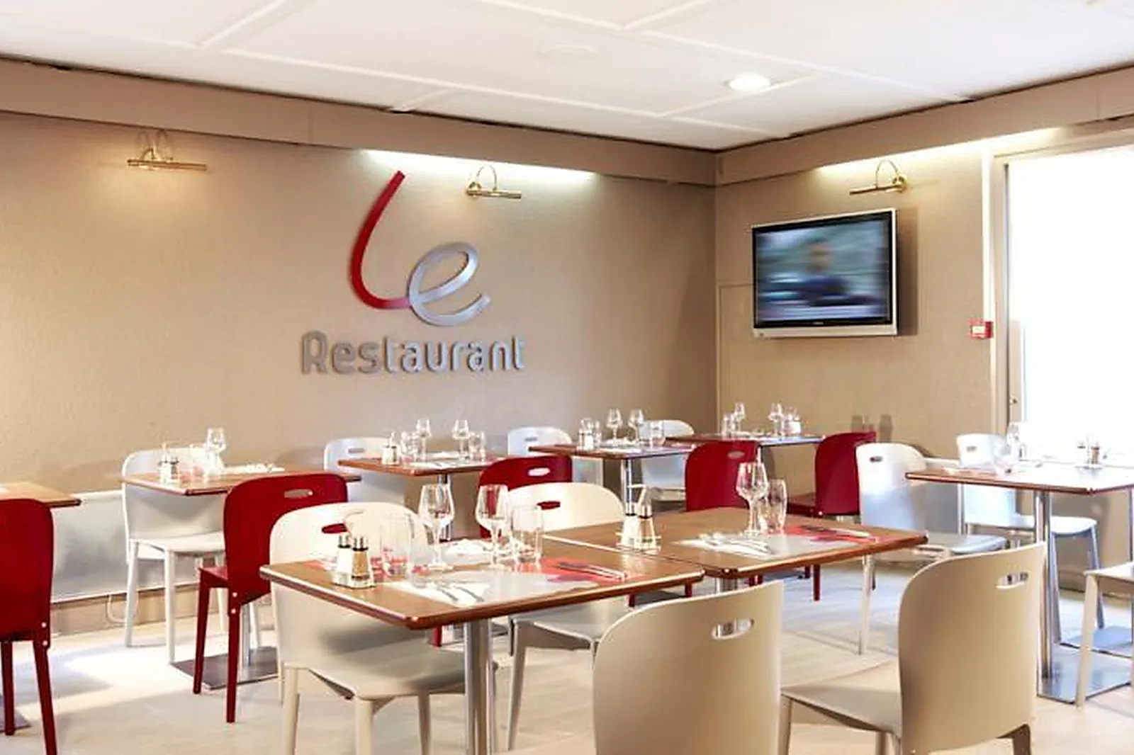 Lieux événementiels, CAMPANILE MARSEILLE - VITROLLES ANJOLY