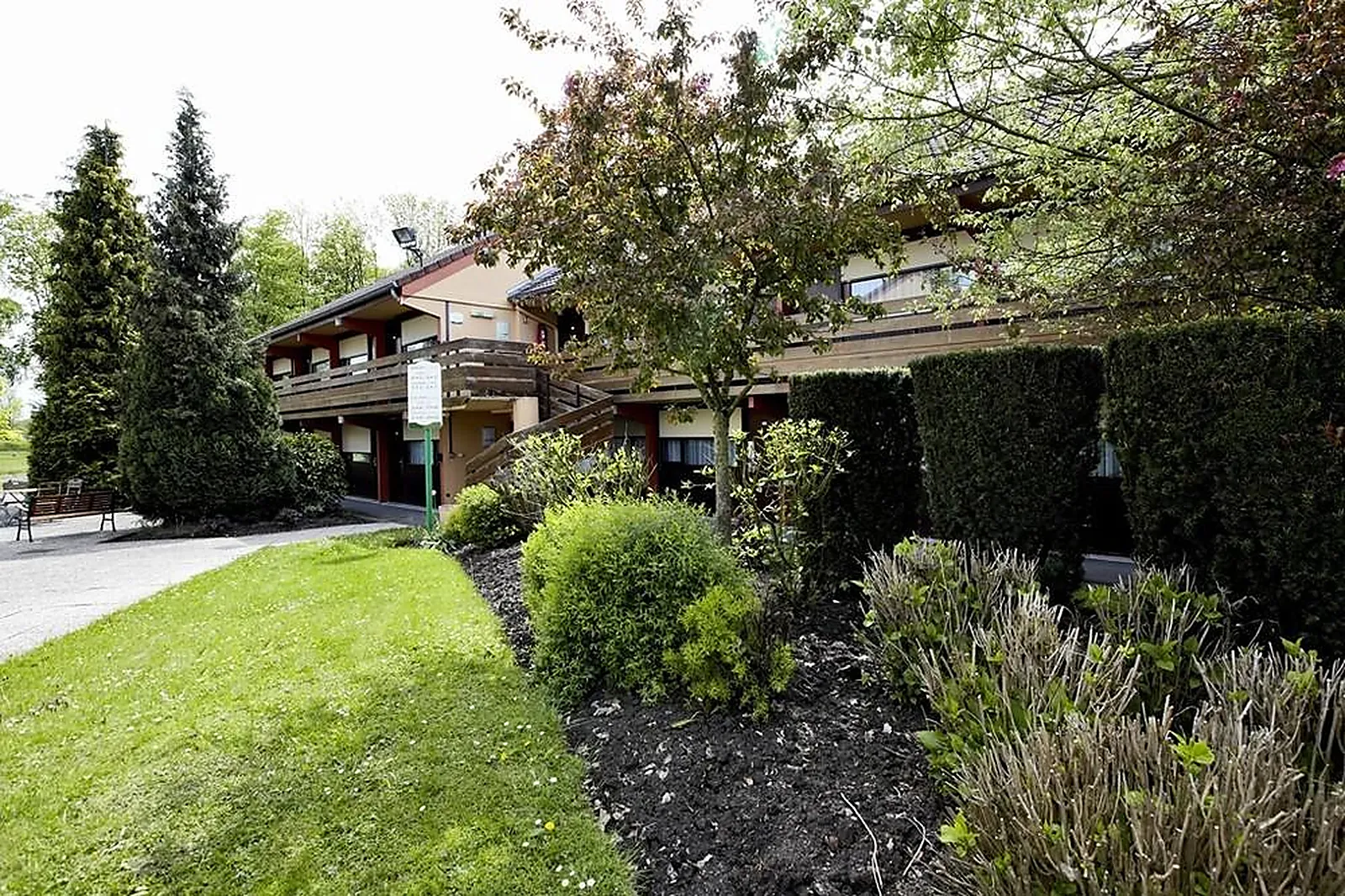 Lieux événementiels, CAMPANILE MAUBEUGE