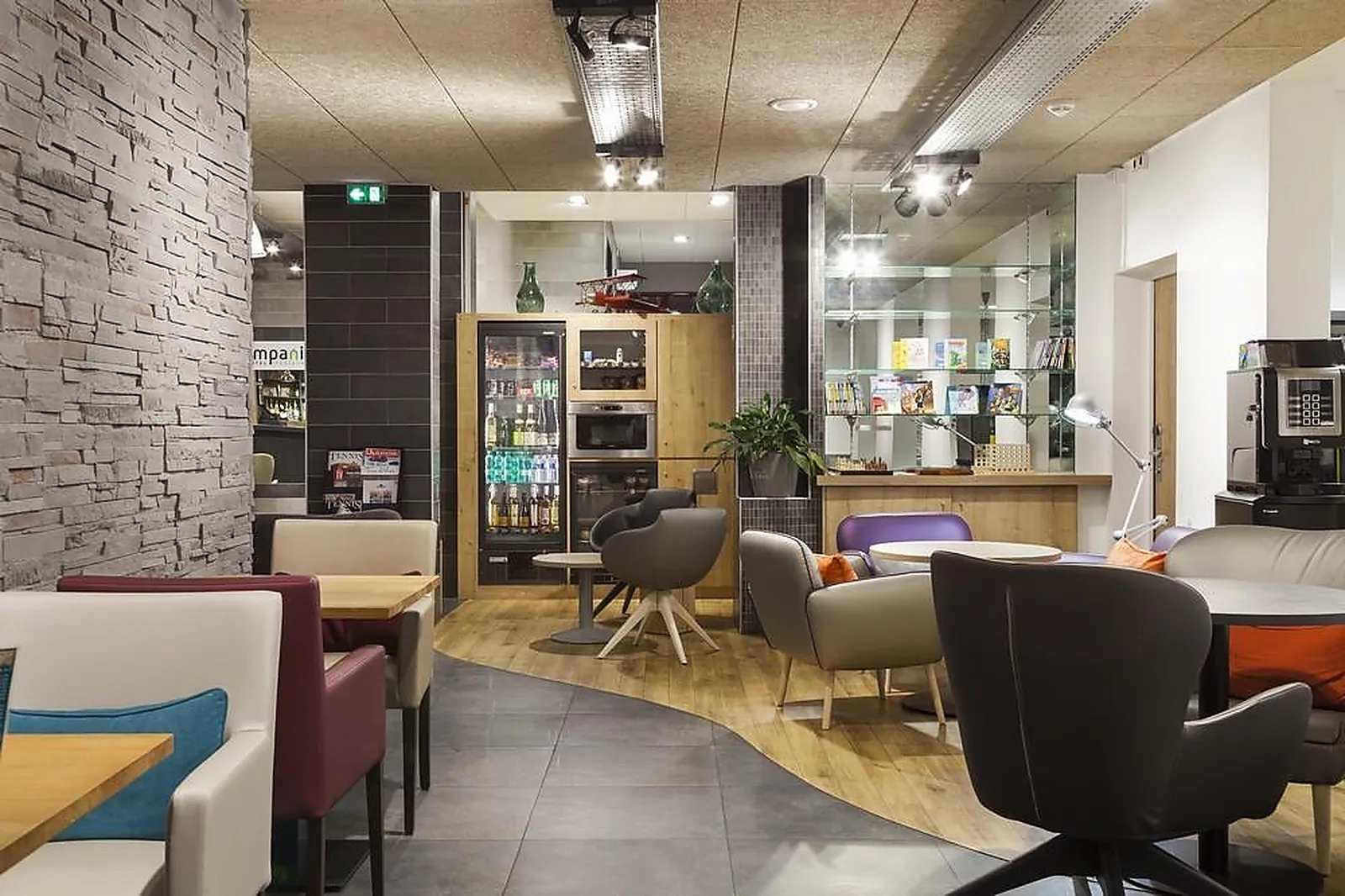 Lieux événementiels, CAMPANILE METZ NORD TALANGE