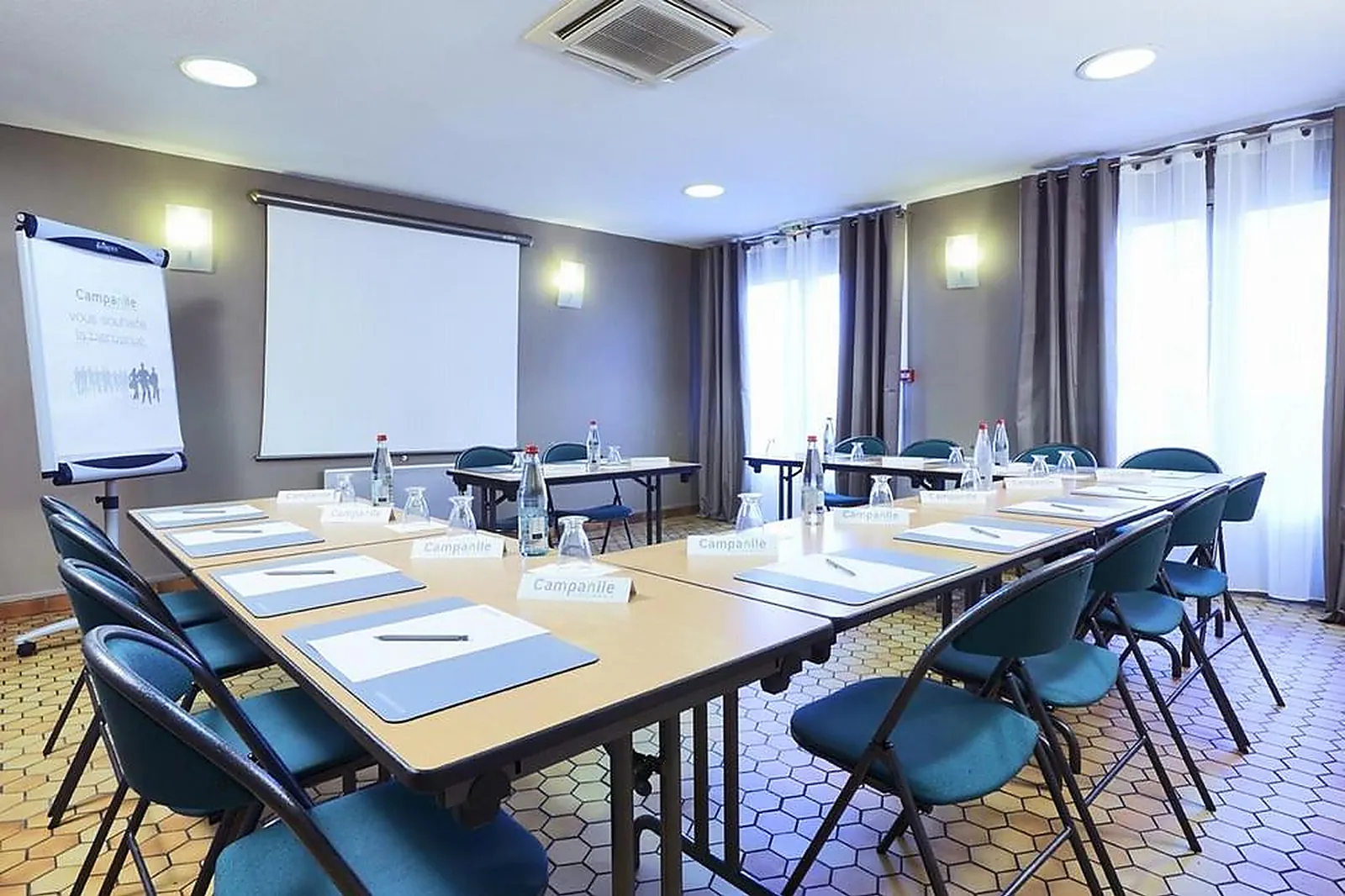 Lieux événementiels, CAMPANILE METZ SUD JOUY-AUX-ARCHES